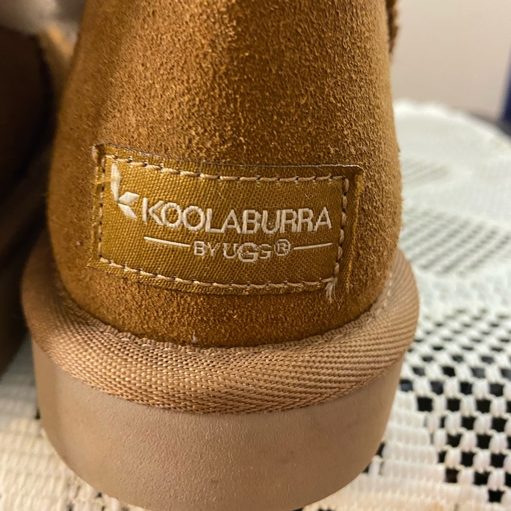 Kookaburra Ugg’s size 8 women’s